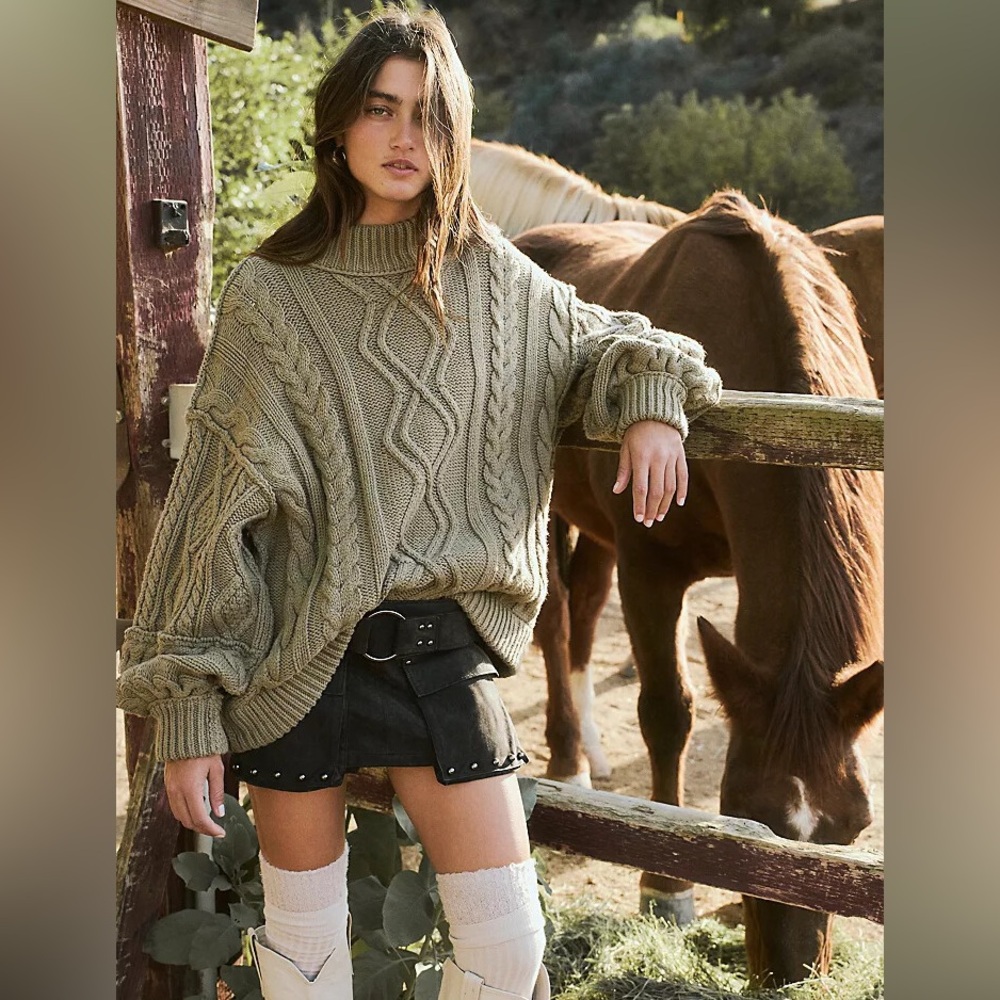 Free People We The Free Your Love Cable Turtleneck Small Ground Coriander